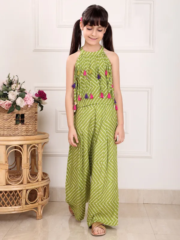 Trendy green cotton co-ord set for girls