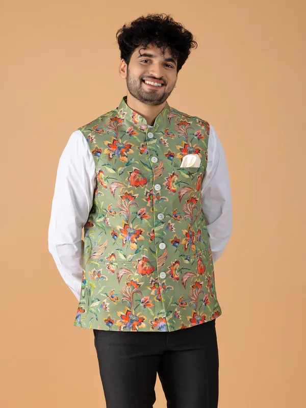 Trendy sage green printed waistcoat in silk