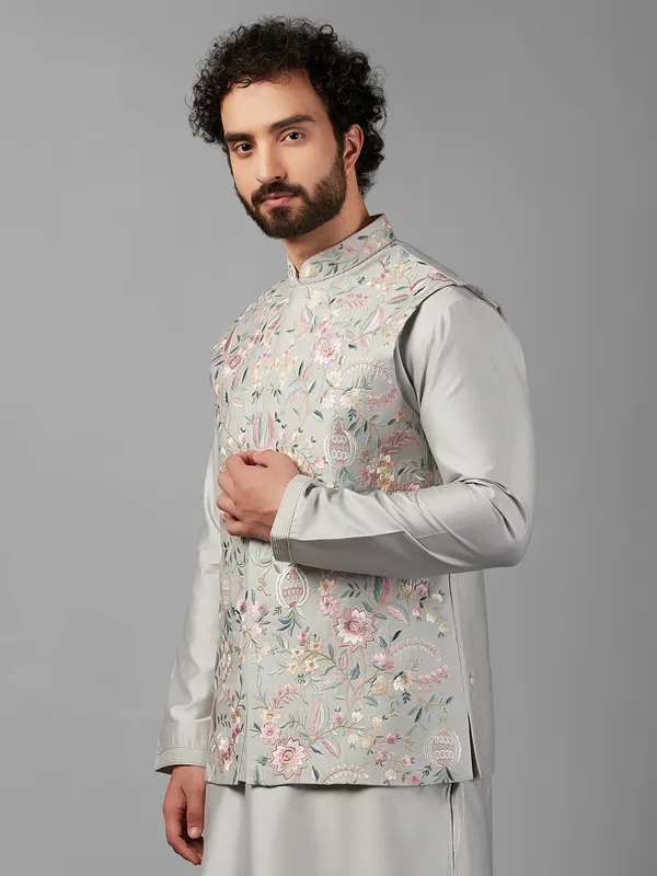 Trendy silk grey waistcoat set for wedding