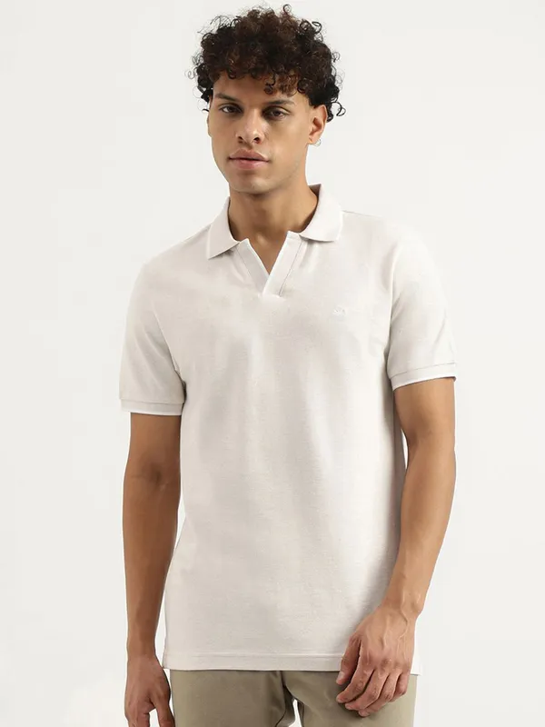 UCB cotton cream slim fit t-shirt