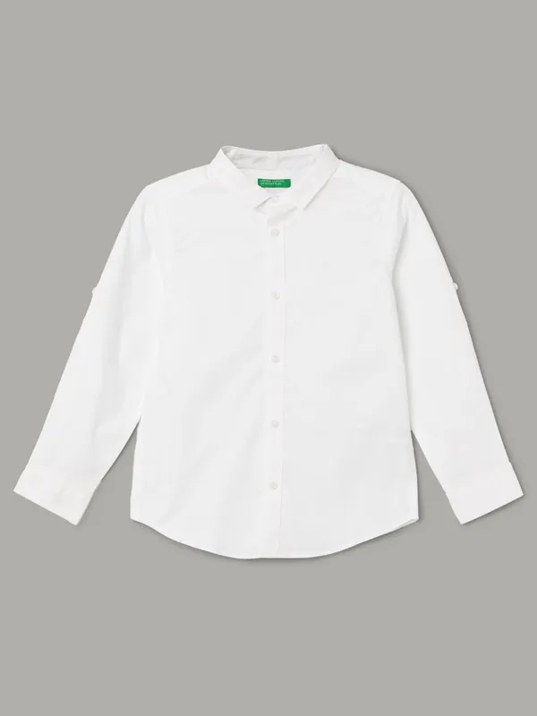 UCB plain white shirt in cotton fabric