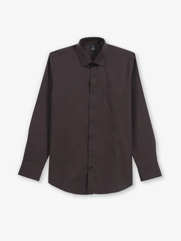 VAN HEUSEN dark brown casual slim fit textured shirt for men