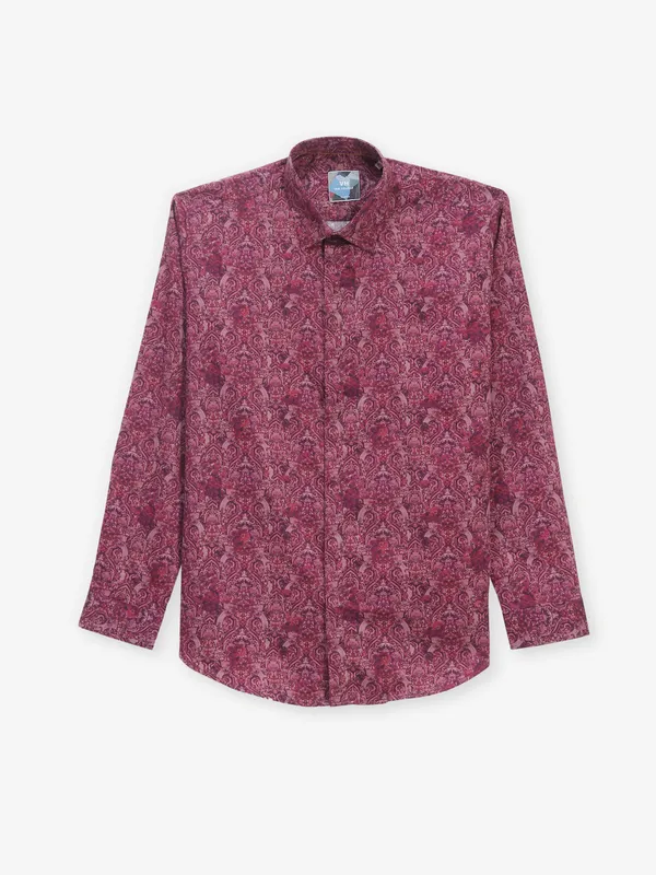 VAN HUESEN printed maroon cotton shirt