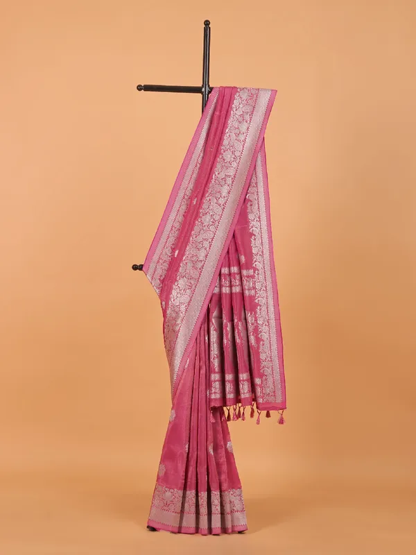 Wedding wear onion pink saree in silk