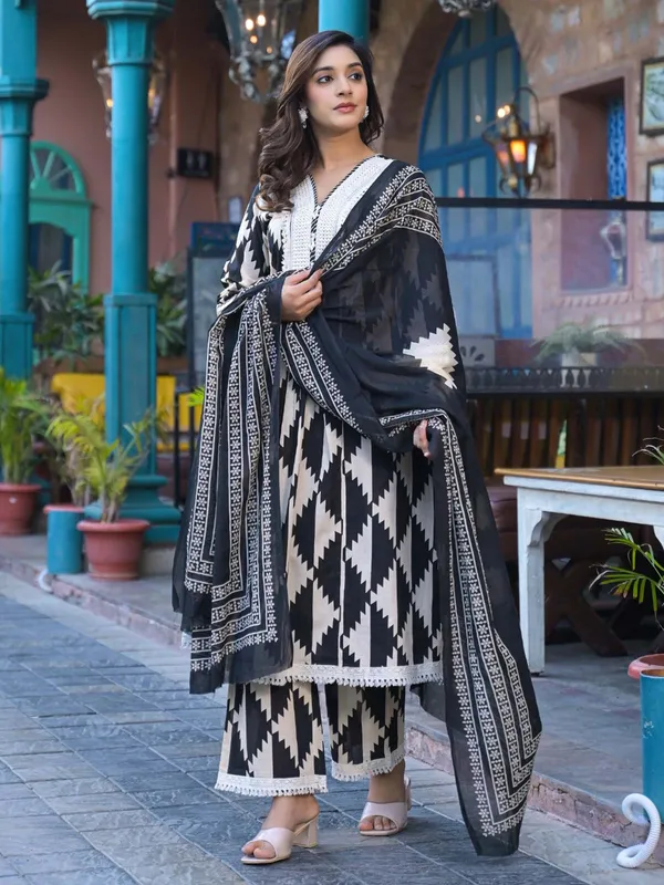 White and black cotton kurti set for women