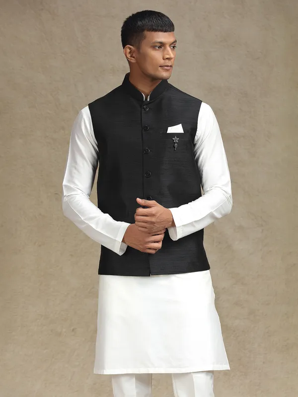 White and black waistcoat set for a stylish appearance