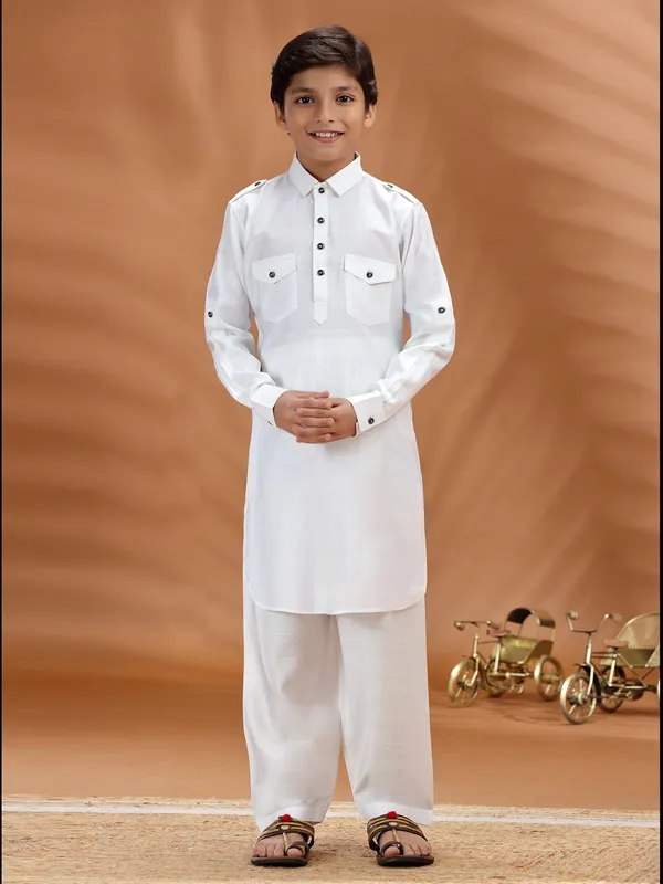 White cotton pathani kurta set for boys