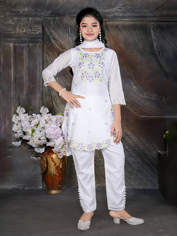 White cotton silk quarter sleeves salwar suit