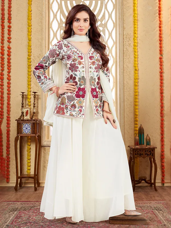 White palazzo suit in soft georgette
