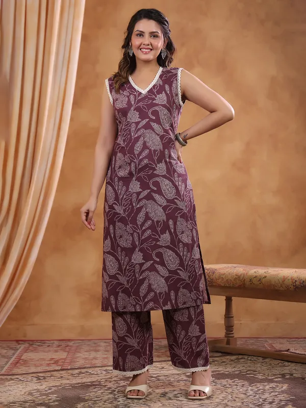 Wine cotton kurti set for casual wear