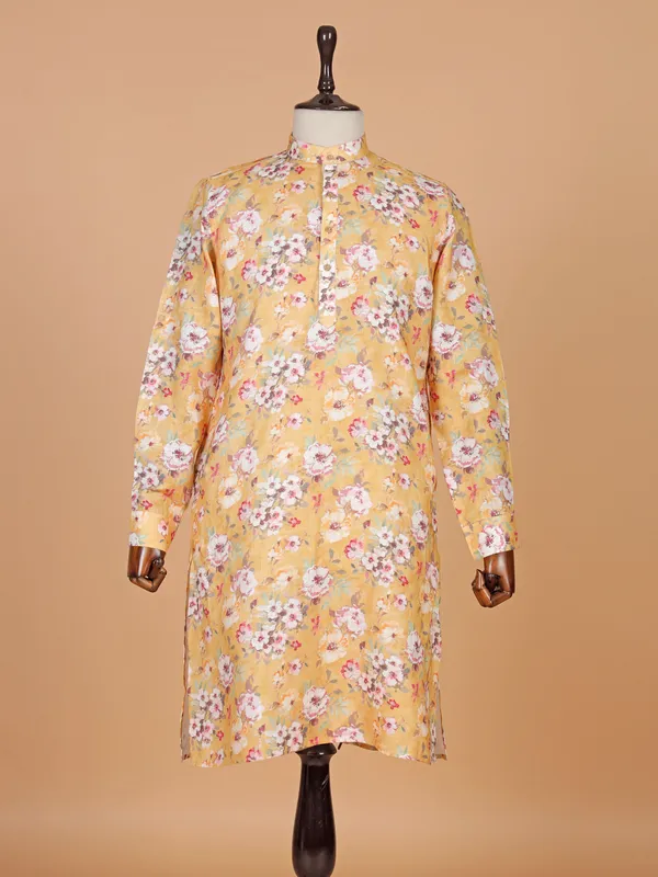 Yellow cotton kurta with floral print