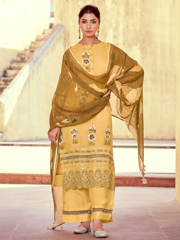 Yellow palazzo suit in soft organza