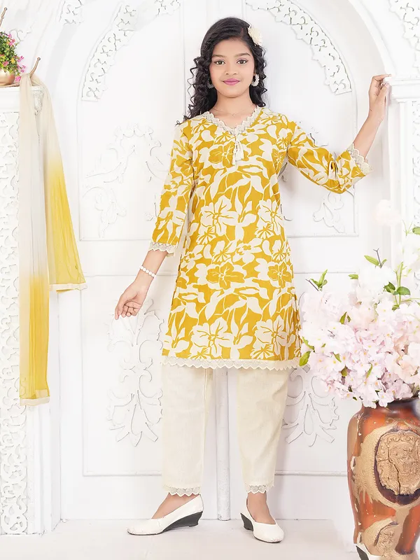 Yellow printed cotton silk pant salwar suit with dupatta