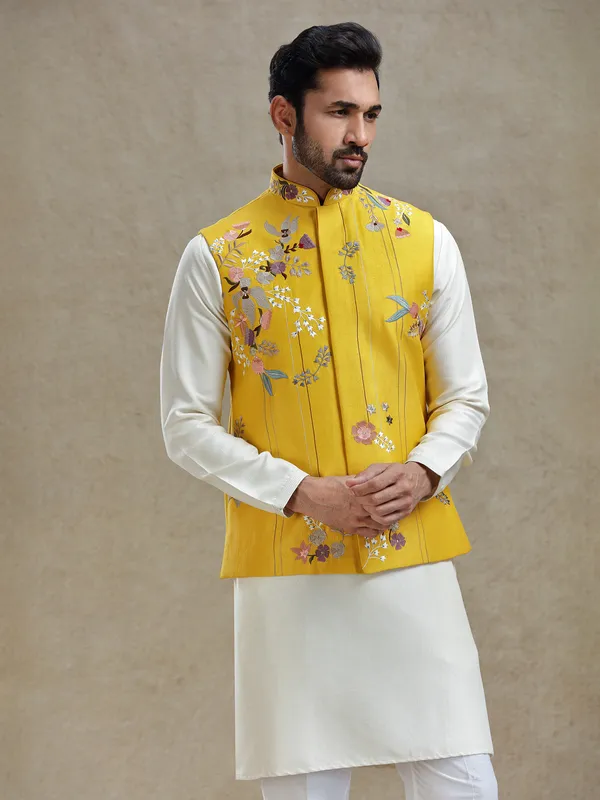 Yellow waistcoat set in embroidery work