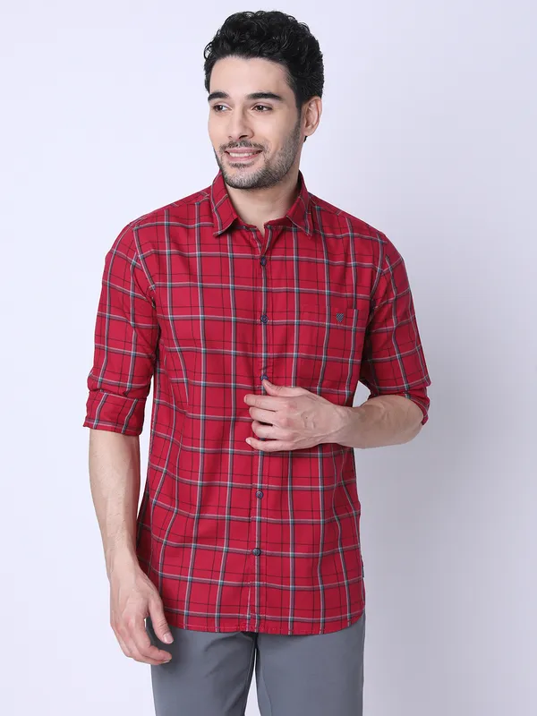 Shop J. Hampstead Men Slim Fit Checkered Casual Shirt Online