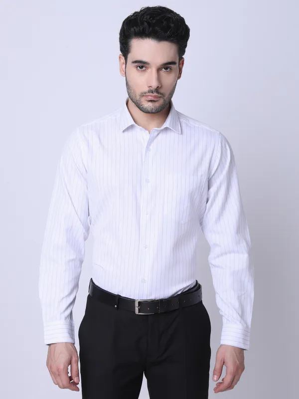 Shop Inspiro Men Slim Fit Striped Formal Shirt Online