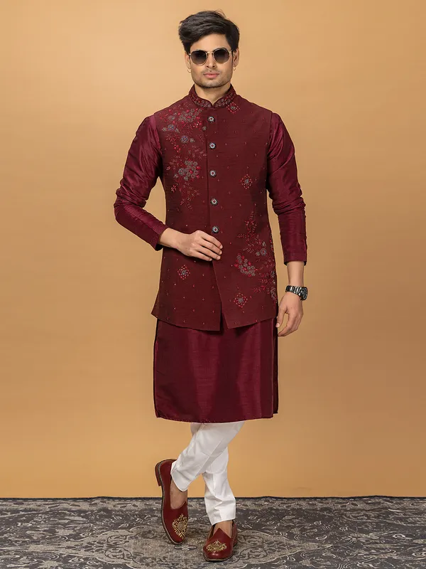Elegant silk waistcoat set in maroon-G3-MWCS809 Saudi Arabia