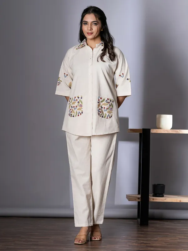 Off-white cotton co-ord set for women-G3-WCS15477