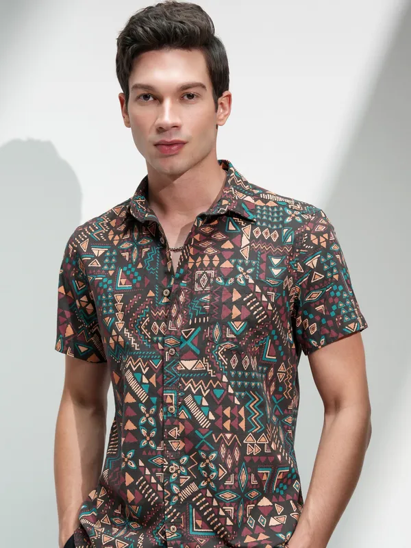 Buy Highlander Brown Printed Slim Fit Casual Shirt Online HLSH021923