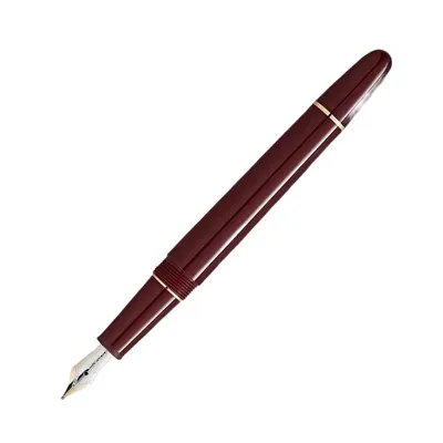 Montblanc MeisterstÃ¼ck Burgundy Red Classique Medium Fountain Pen