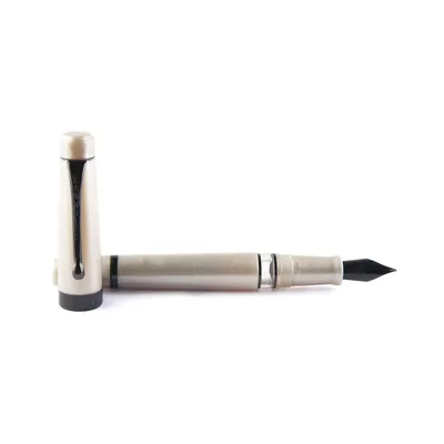 Kanwrite Heritage Ebony Pearl Ivory Fountain Pen With Black Trims - Fine
