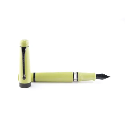 Kanwrite Heritage Ebony Yellow Fountain Pen With Black Trims - Broad