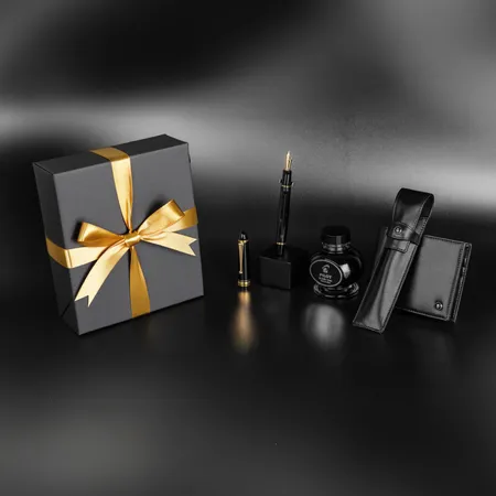 Gift Hamper Set Of 3 Pilot 823 Black + Ink Bottle Medium Fountain pen With Lapis Bard Mayfair Wallet And Pen Pouch