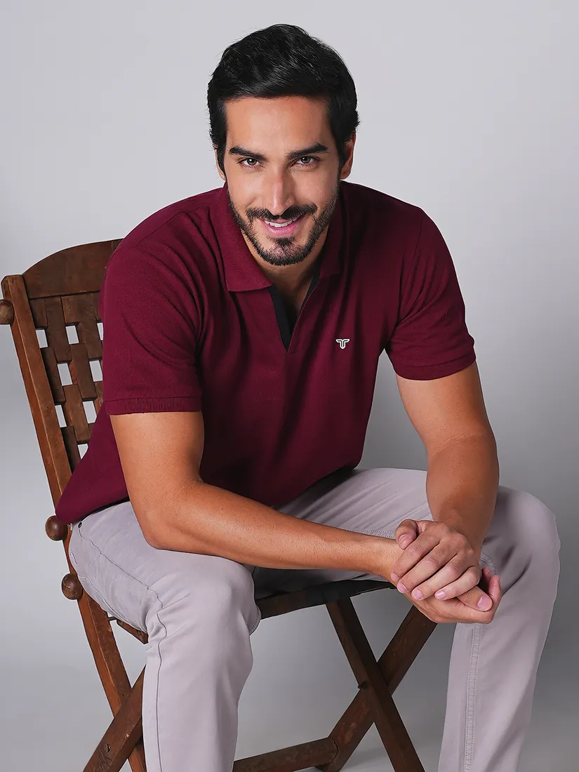 Tessio Men Slim Fit Solid T-Shirt