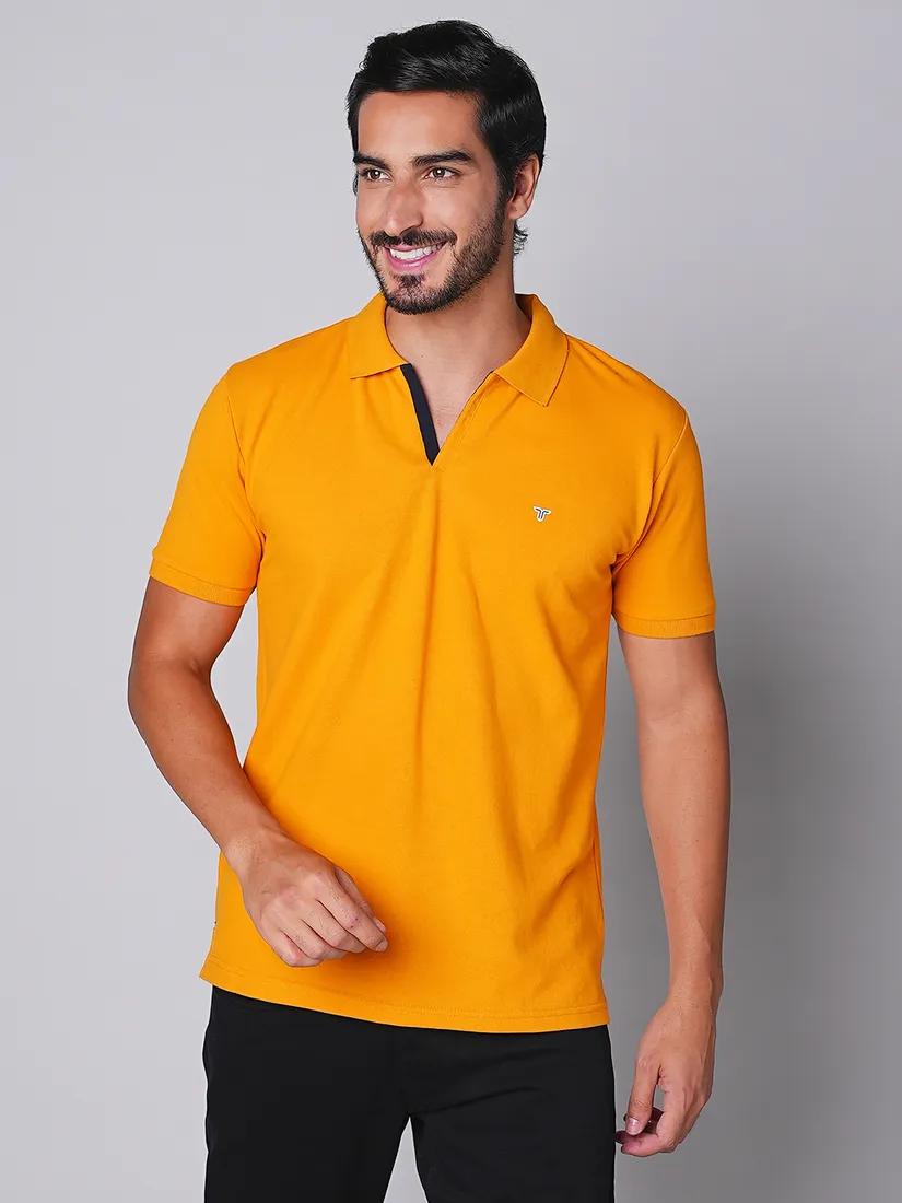 Tessio Men Slim Fit Solid T-Shirt