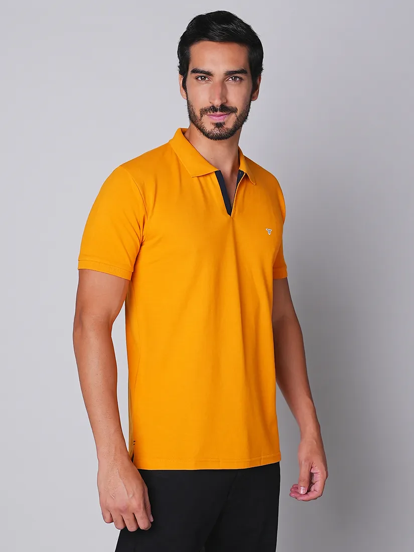 Tessio Men Slim Fit Solid T-Shirt