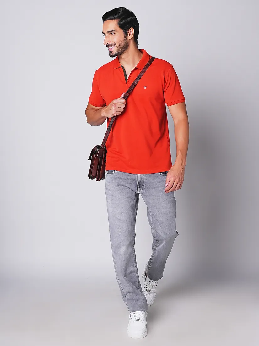 Tessio Men Slim Fit Solid T-Shirt