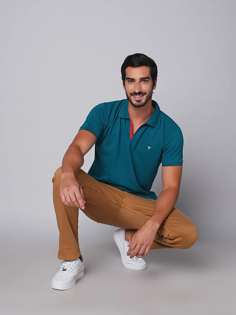 Tessio Men Slim Fit Solid T-Shirt