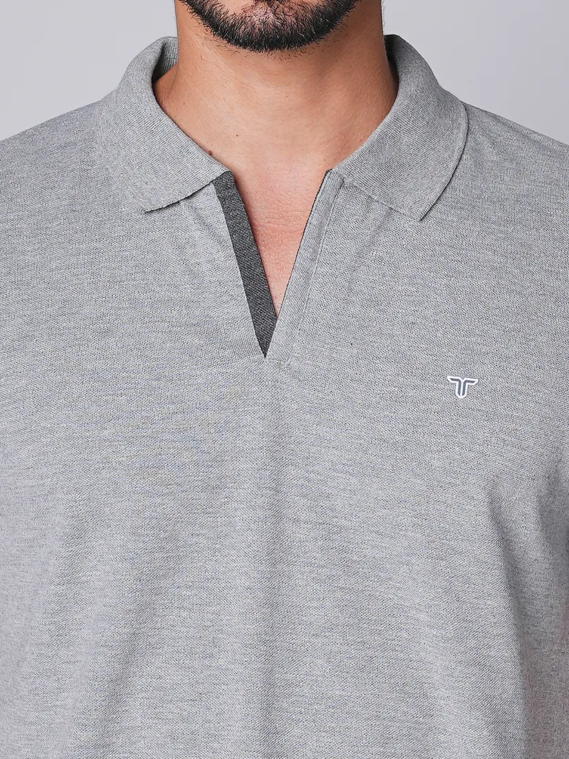 Tessio Men Slim Fit Solid T-Shirt