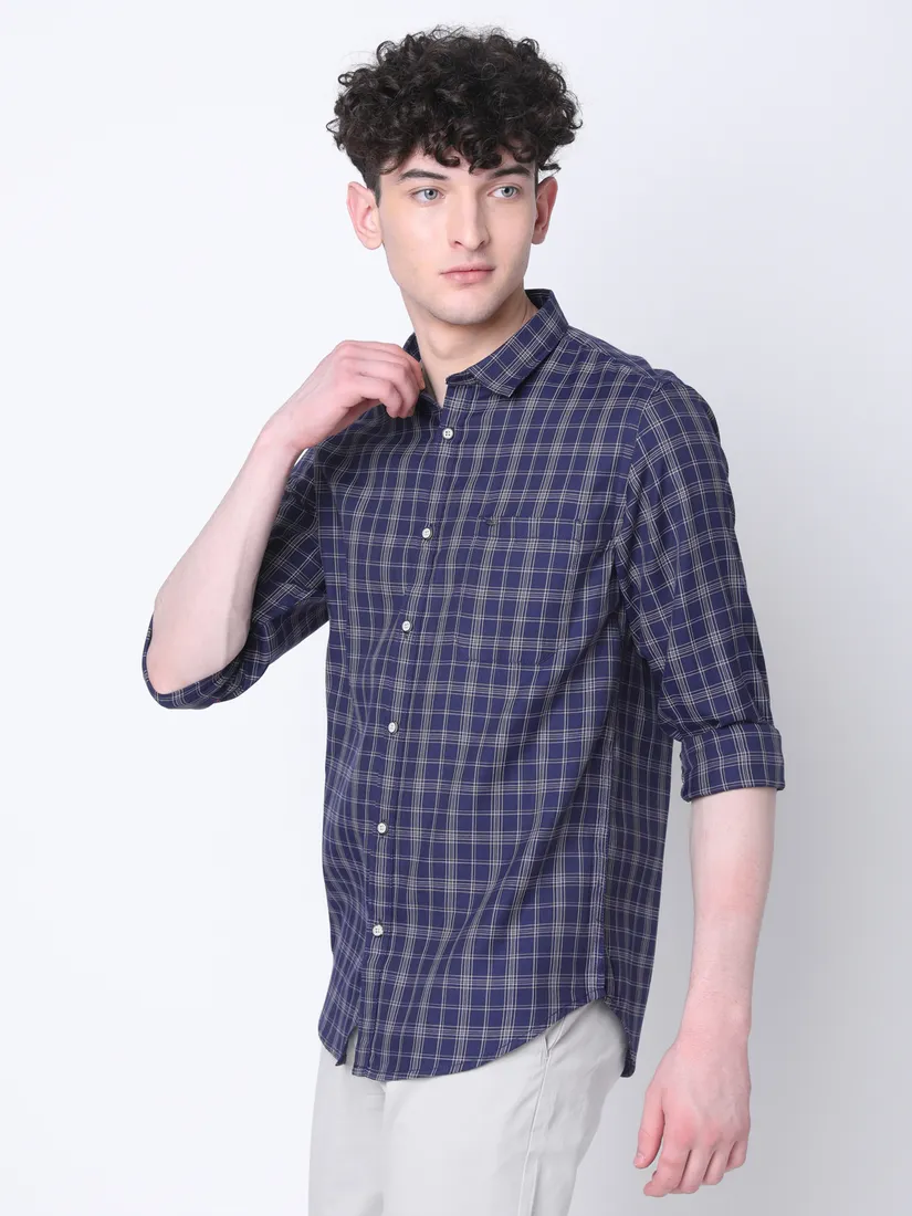 Mozzo Men Slim Fit Checkered Casual Shirt