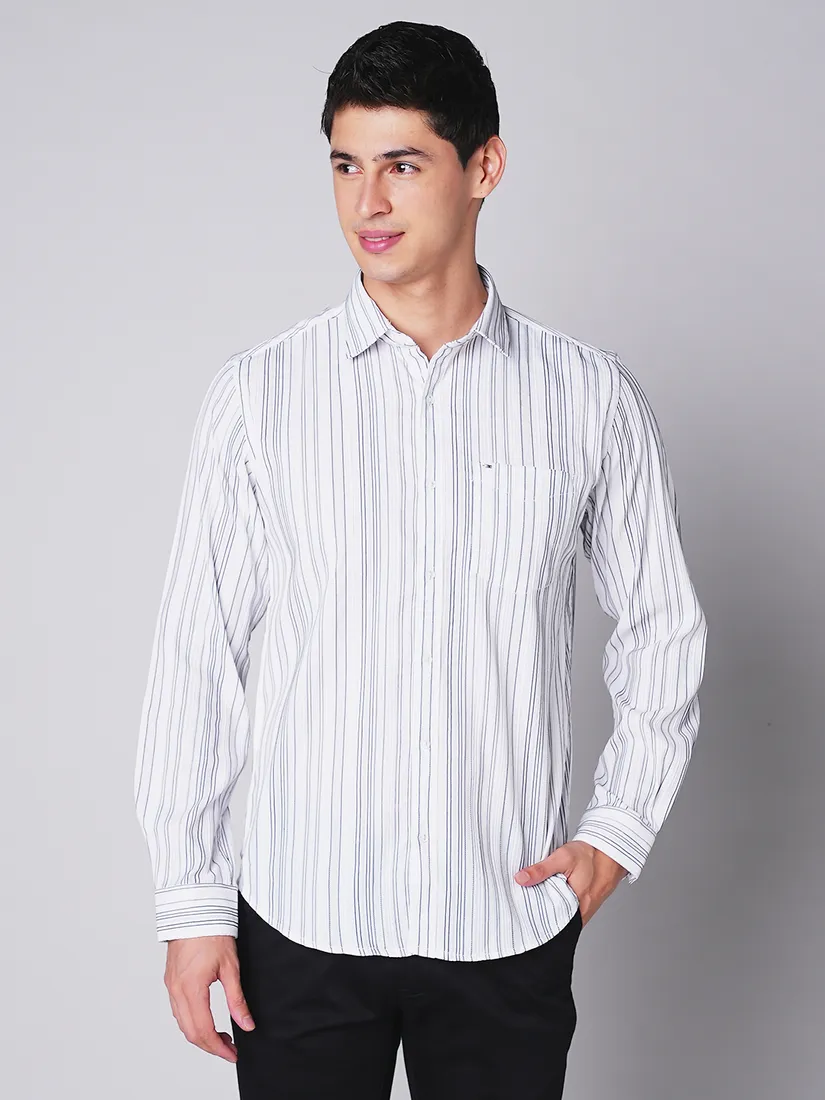 Mozzo Men Slim Fit Stripe Casual Shirt