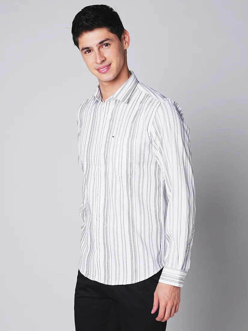Mozzo Men Slim Fit Stripe Casual Shirt