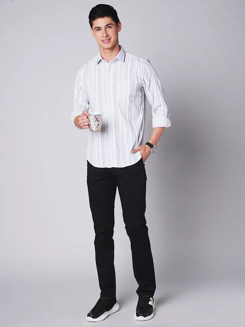 Mozzo Men Slim Fit Stripe Casual Shirt