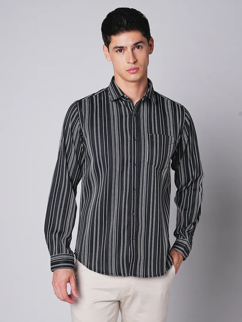 Mozzo Men Slim Fit Stripe Casual Shirt