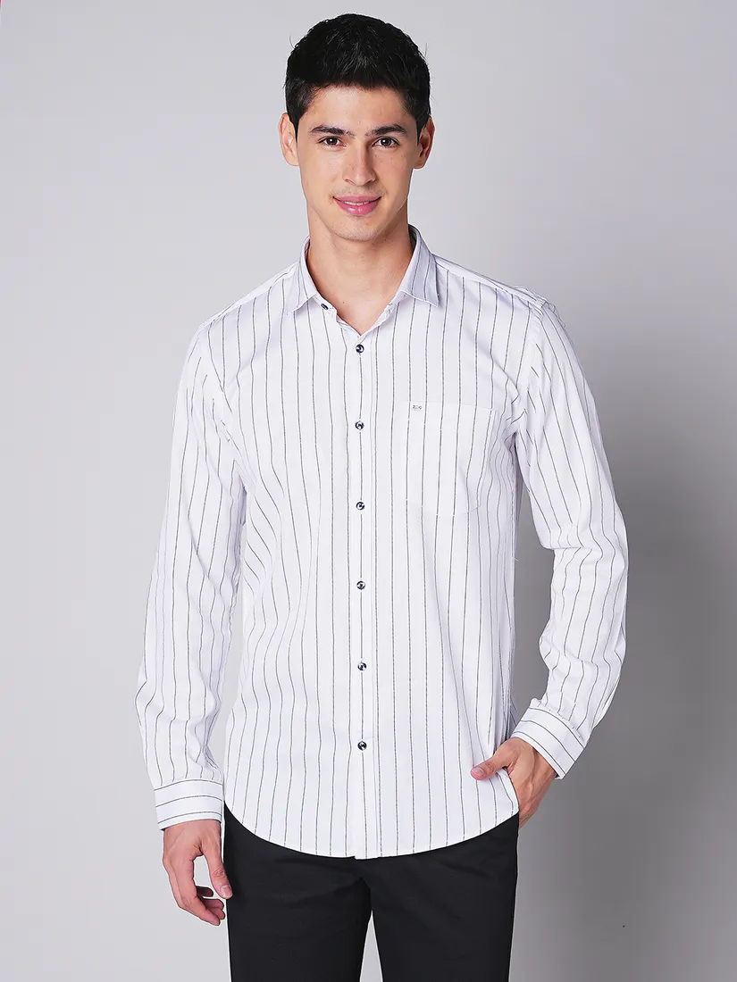 Mozzo Men Slim Fit Stripe Casual Shirt