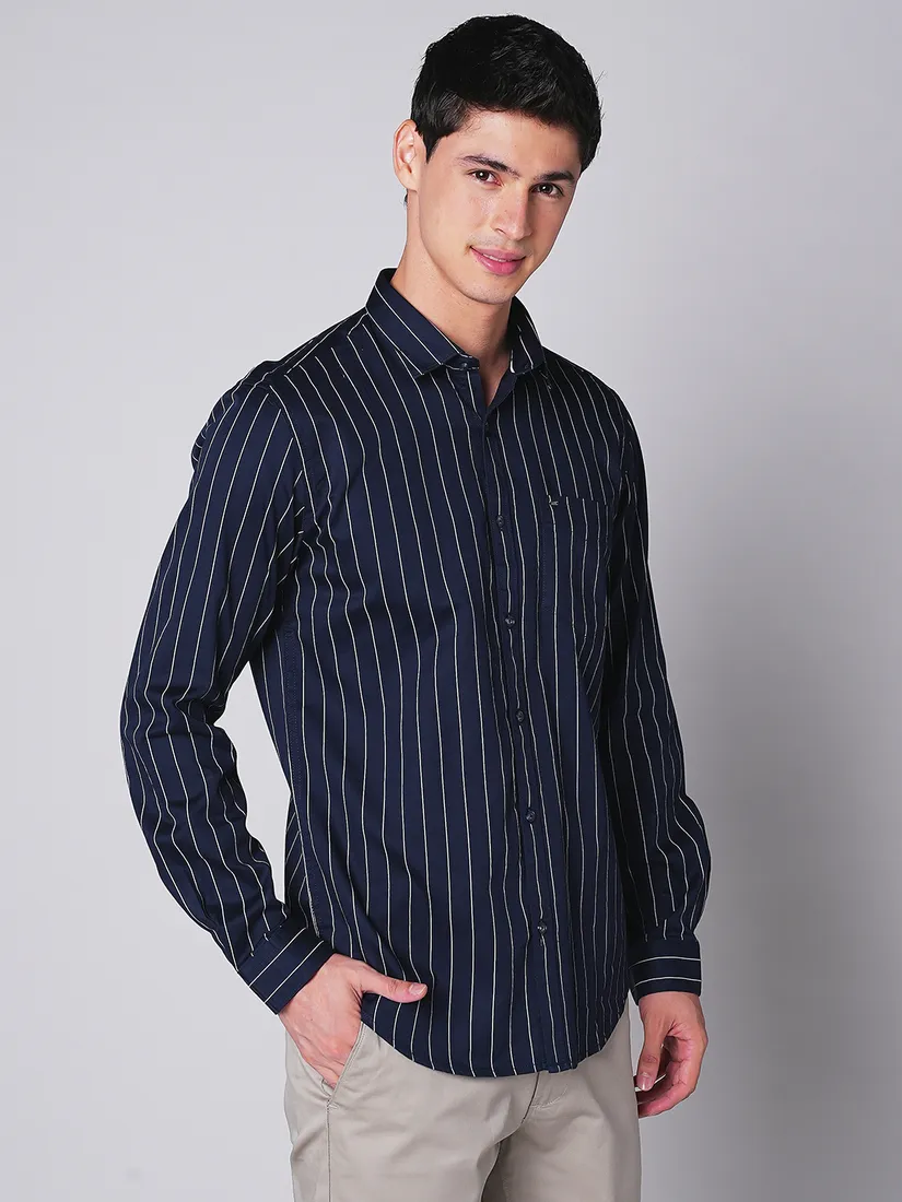 Mozzo Men Slim Fit Stripe Casual Shirt