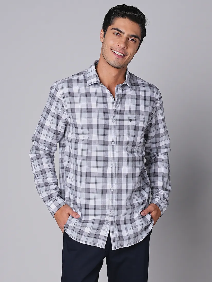 Oxemberg Men Slim Fit Checks Casual Shirt