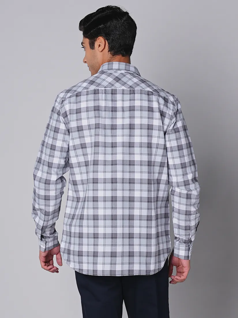 Oxemberg Men Slim Fit Checks Casual Shirt