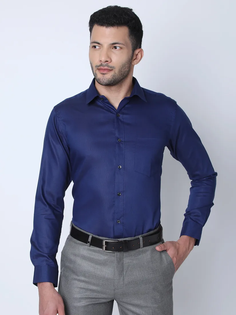 Oxemberg Men Slim Fit Solid Formal Shirt