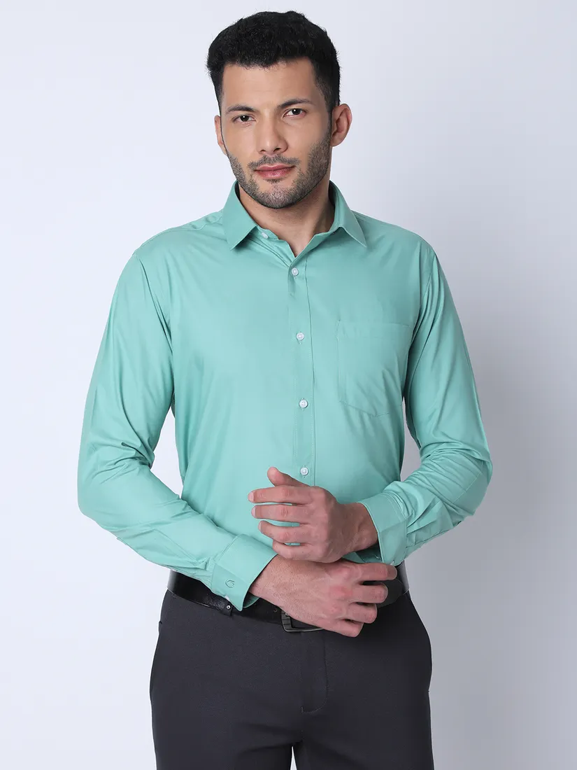 Oxemberg Men Slim Fit Solid Shirt