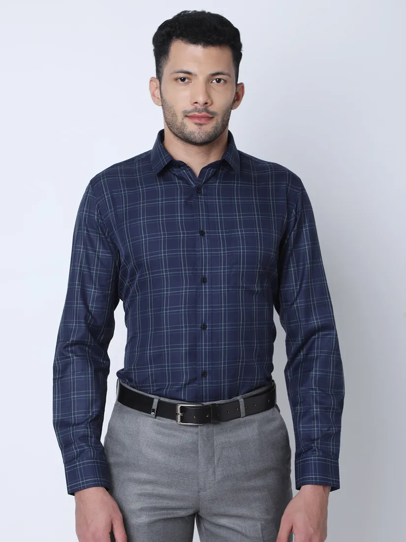 Oxemberg Men Slim Fit Checkered Formal Shirt