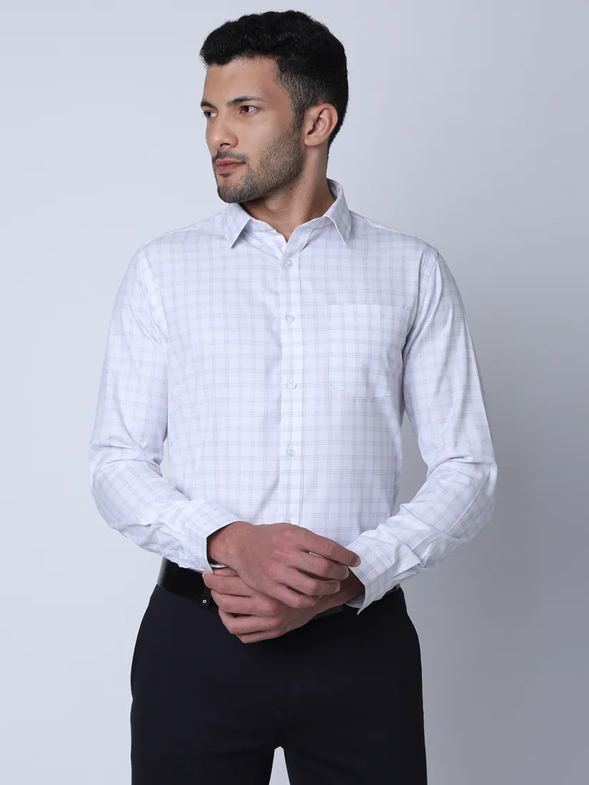 Oxemberg Men Slim Fit Checkered Formal Shirt