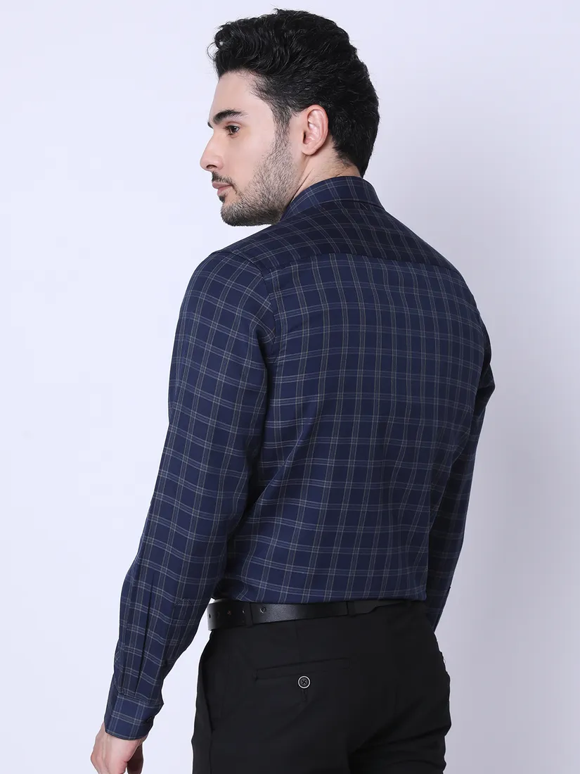 Inspiro Men Slim Fit Checkered Formal Shirt