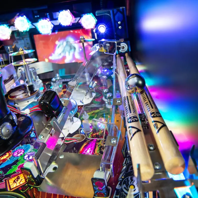 GUNS N ROSES LTD pinball table multicolour