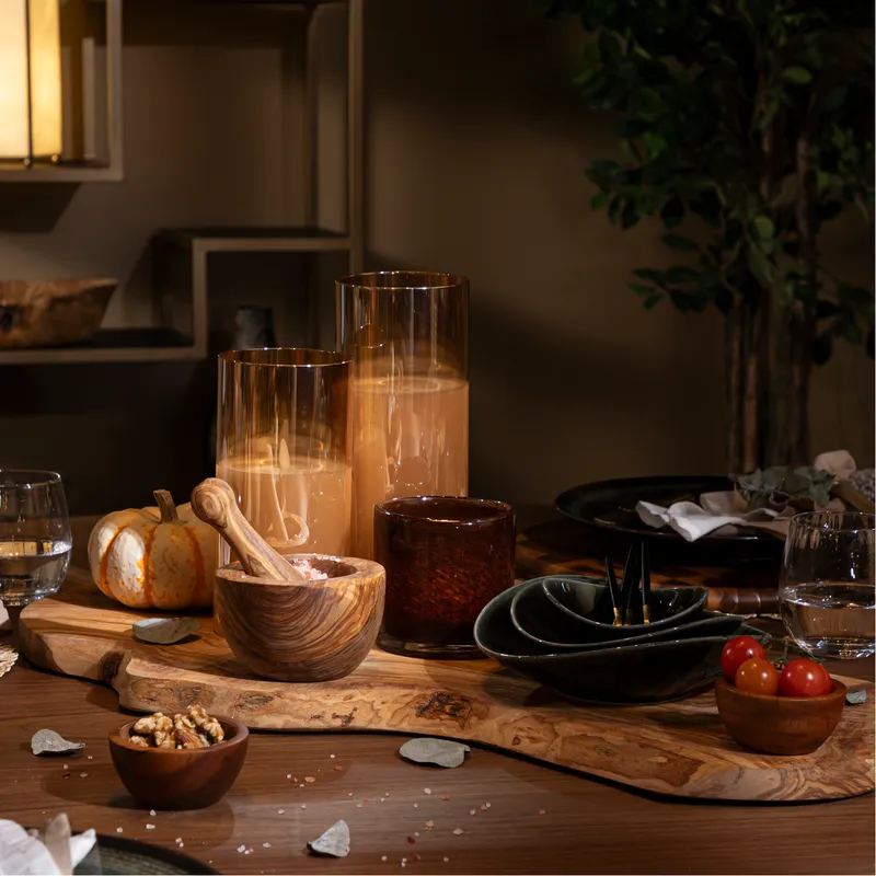 OLIVE II serving board brown