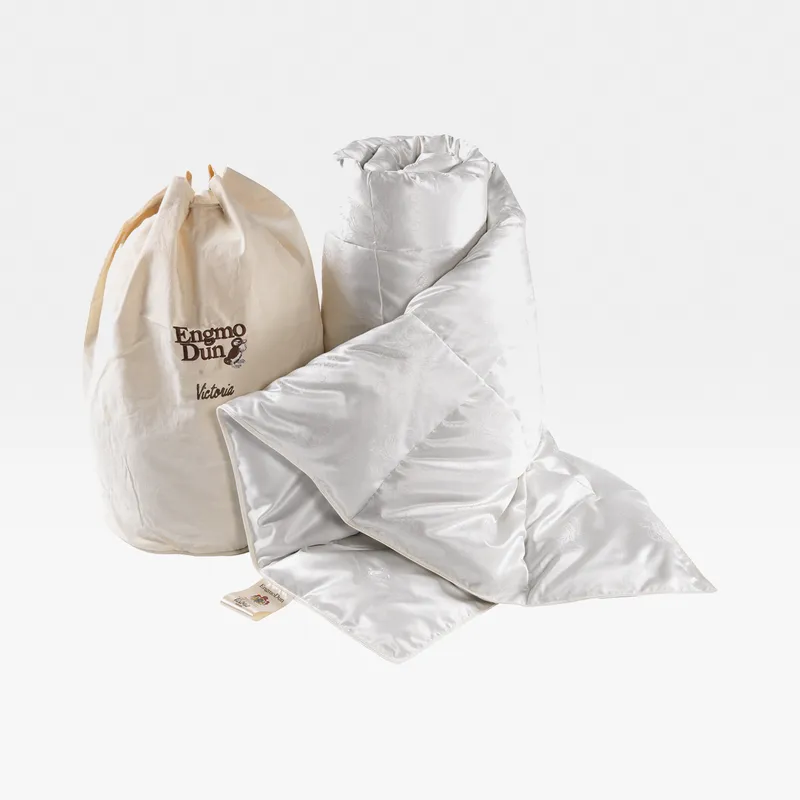 VICTORIA duvet I Sometimes Freeze white -224x224cm